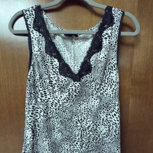 $34 Express black and white knit animal print tank top size L